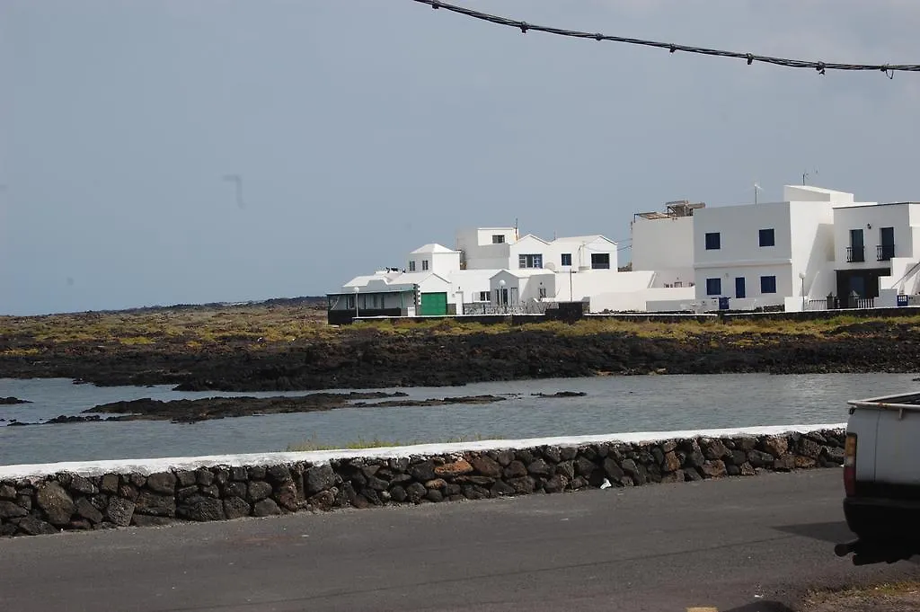 Casa Salinas Playa Apartment Orzola